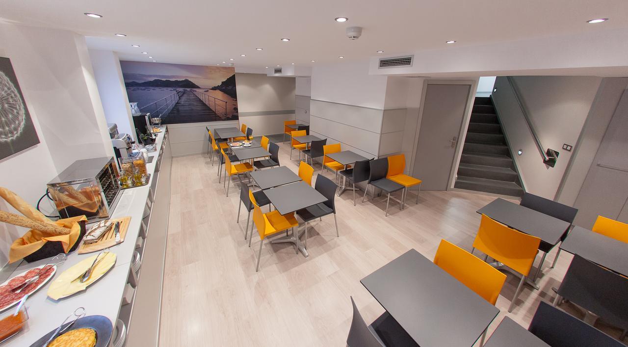 Hotel & Suites Arrizul Gros ซานเซบาสเตียน ภายนอก รูปภาพ