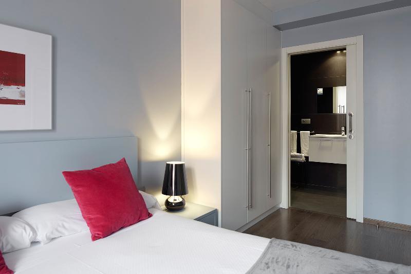 Hotel & Suites Arrizul Gros ซานเซบาสเตียน ภายนอก รูปภาพ