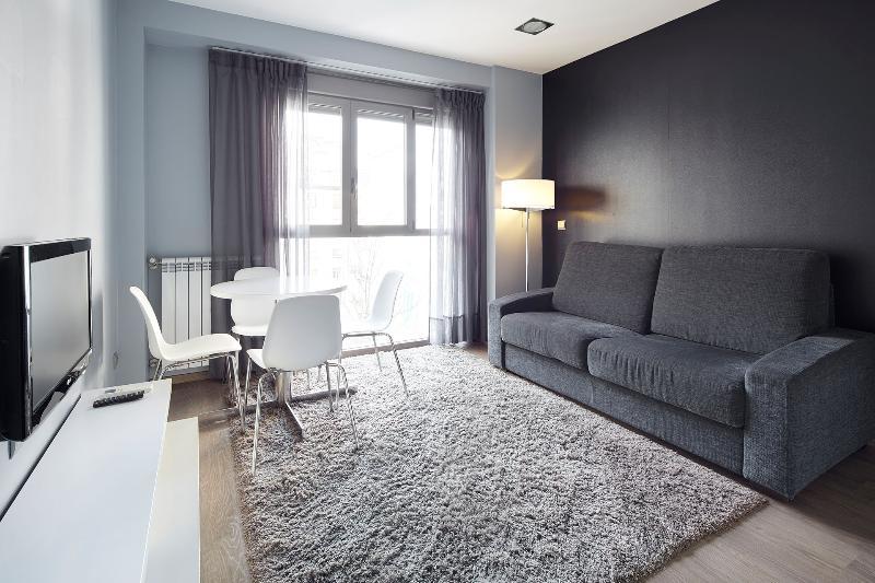 Hotel & Suites Arrizul Gros ซานเซบาสเตียน ภายนอก รูปภาพ